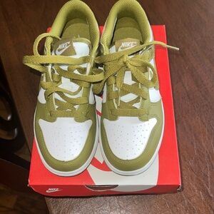 Nike Dunk Low Size 1